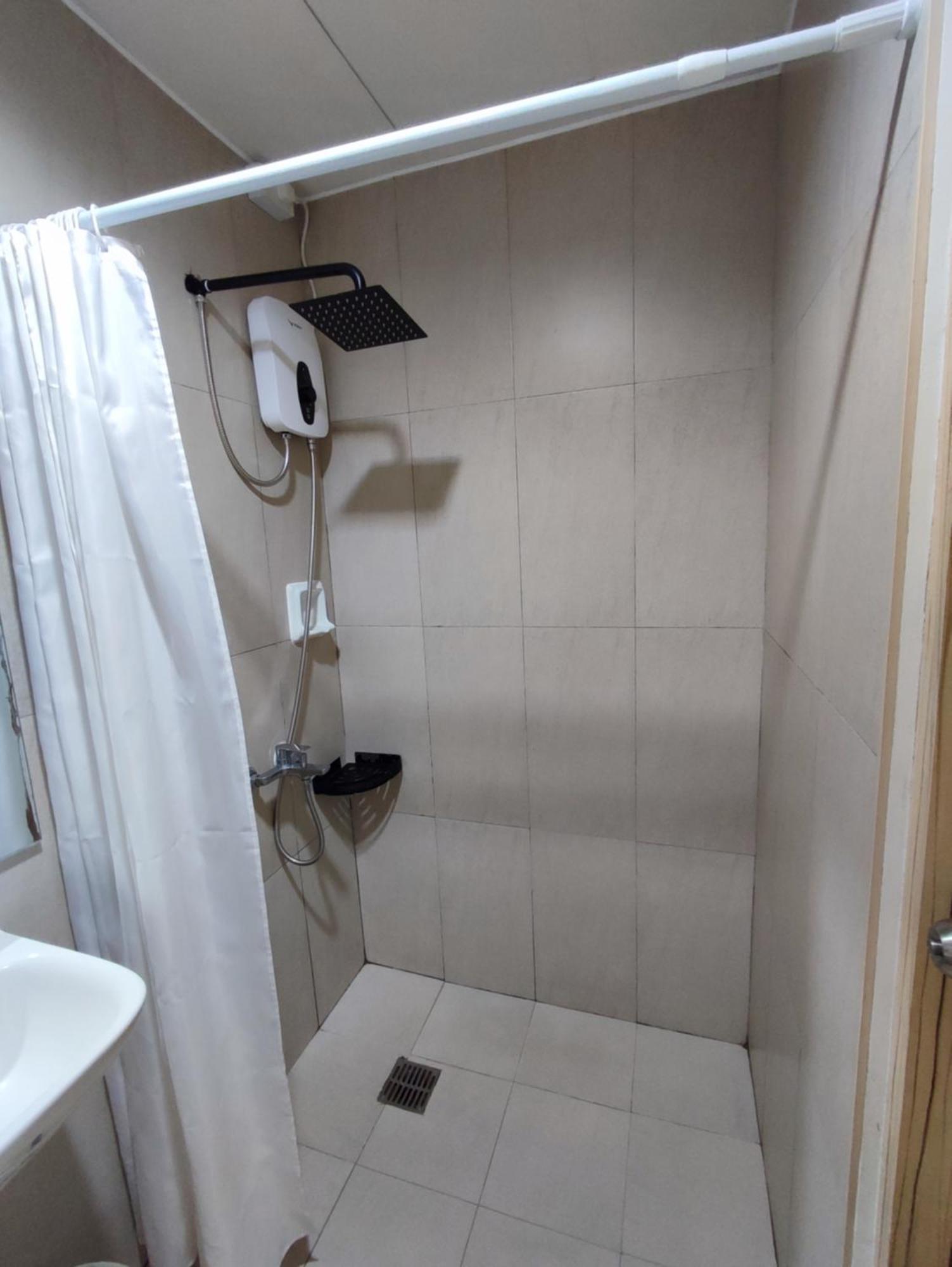 Inspiria Davaoアパートホテル エクステリア 写真